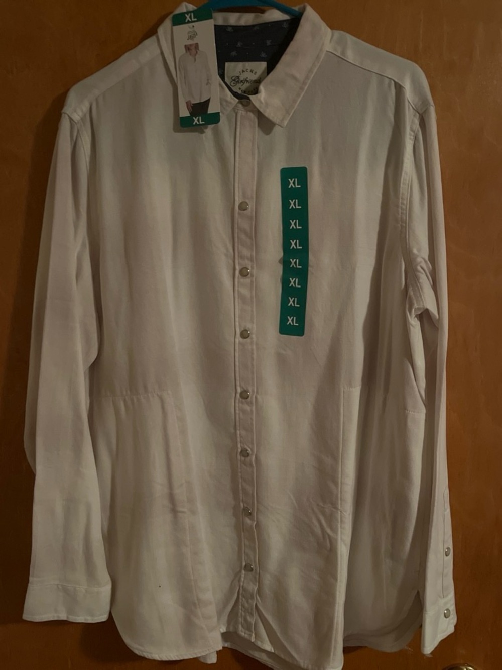 Women’s White Long-Sleeve Casual Button-Down Shirt — XL